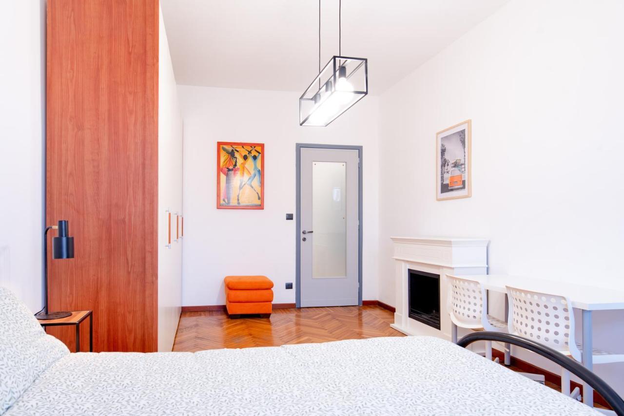Student's Apartment *